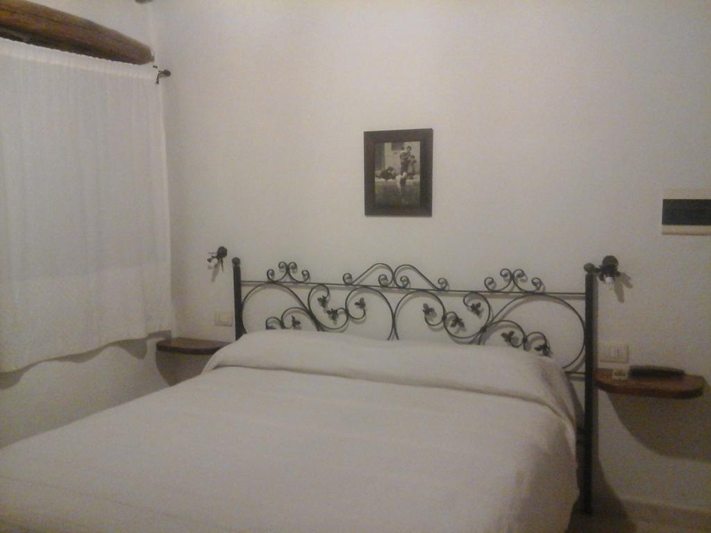 Pauli Arbarei Locanda La Rosa מראה חיצוני תמונה
