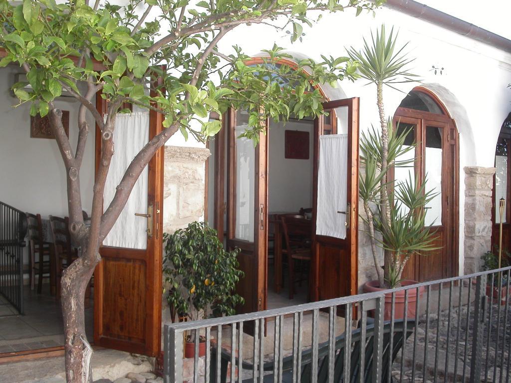 Pauli Arbarei Locanda La Rosa מראה חיצוני תמונה