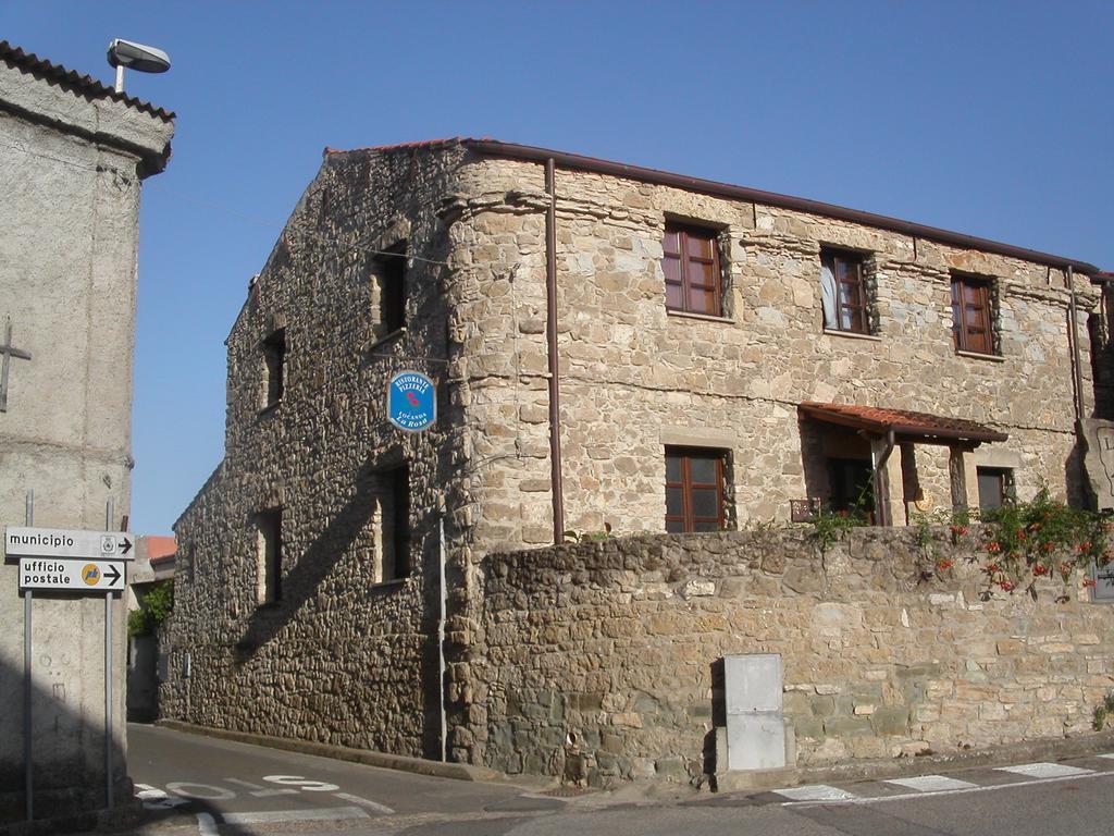 Pauli Arbarei Locanda La Rosa מראה חיצוני תמונה